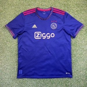 2022/2023 Uit