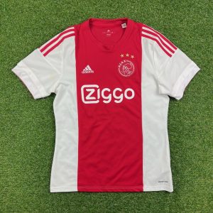 2015/2016 Thuis