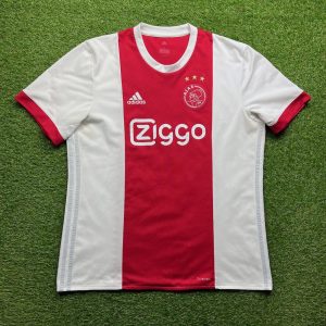 2017/2018 Thuis