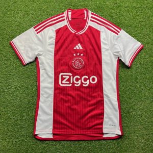 2023/2024 Thuis