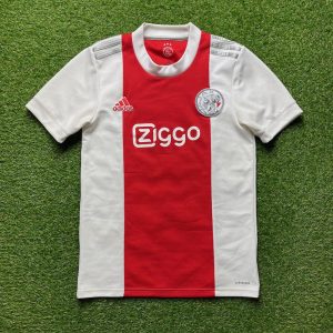 2021/2022 Thuis