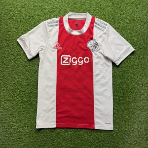 2021/2022 Thuis
