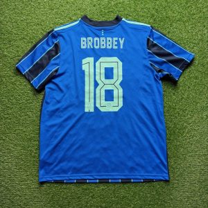 2021/2022 Uit #18 BROBBEY