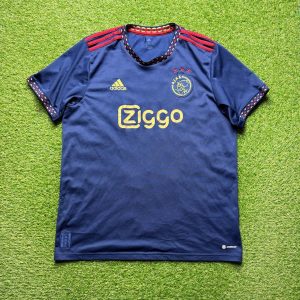 2022/2023 Uit