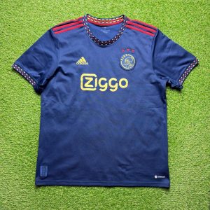 2022/2023 Uit