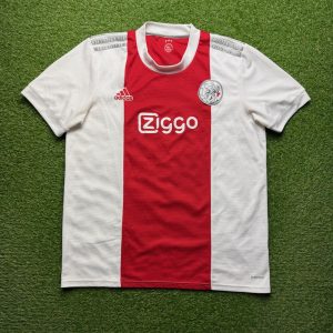 2021/2022 Thuis