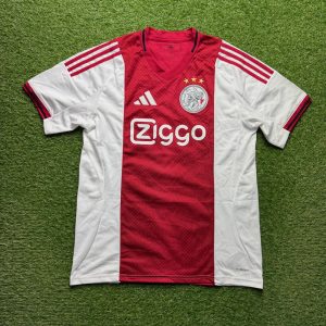 2025/2026 Thuis